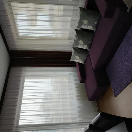 Cristina Iris Apartment *