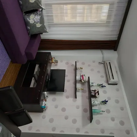 Cristina Iris Apartment
